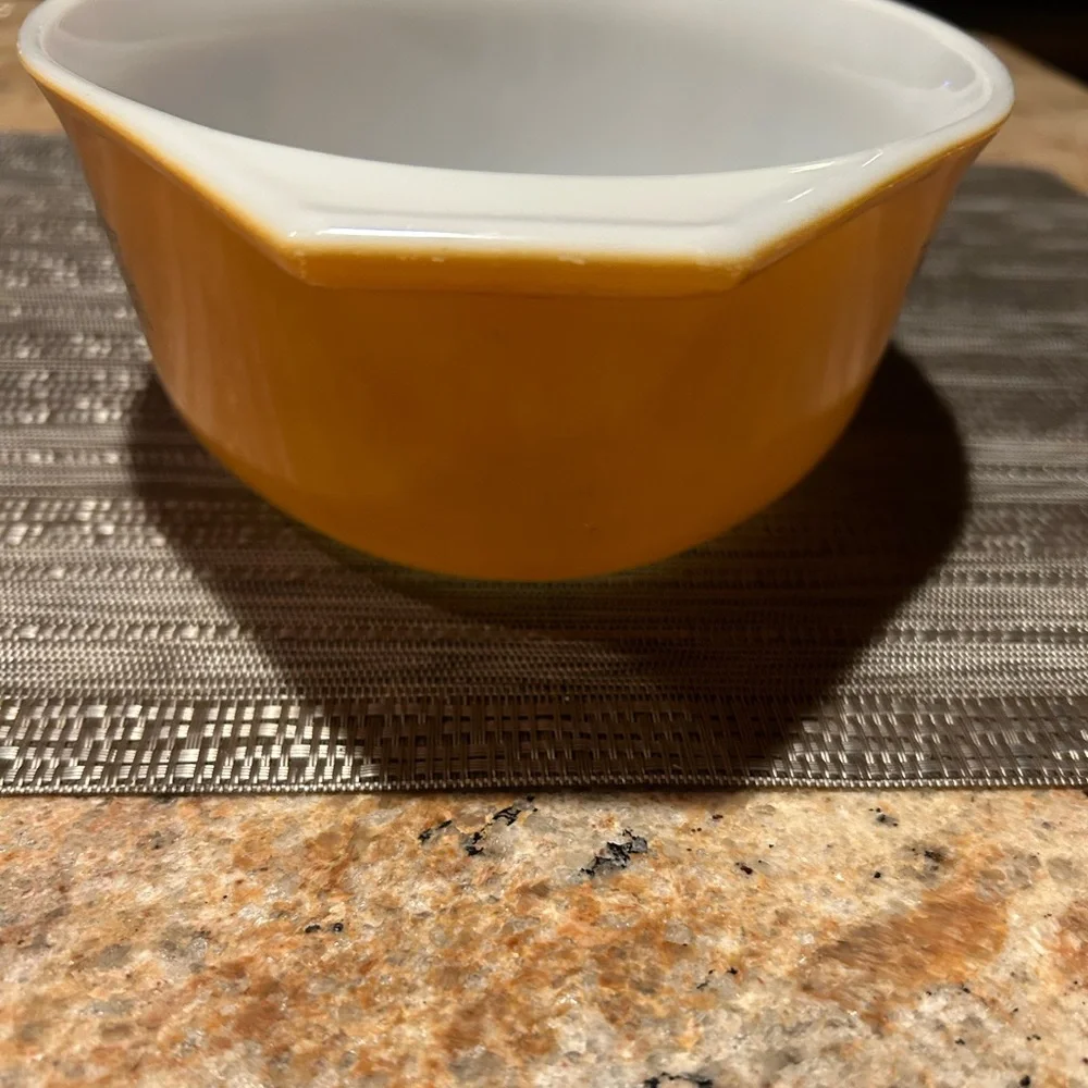 Pyrex #043 Vintage “Old Orchard” (Corning Glass Works) Oval Casserole 1 1/2 Qt.